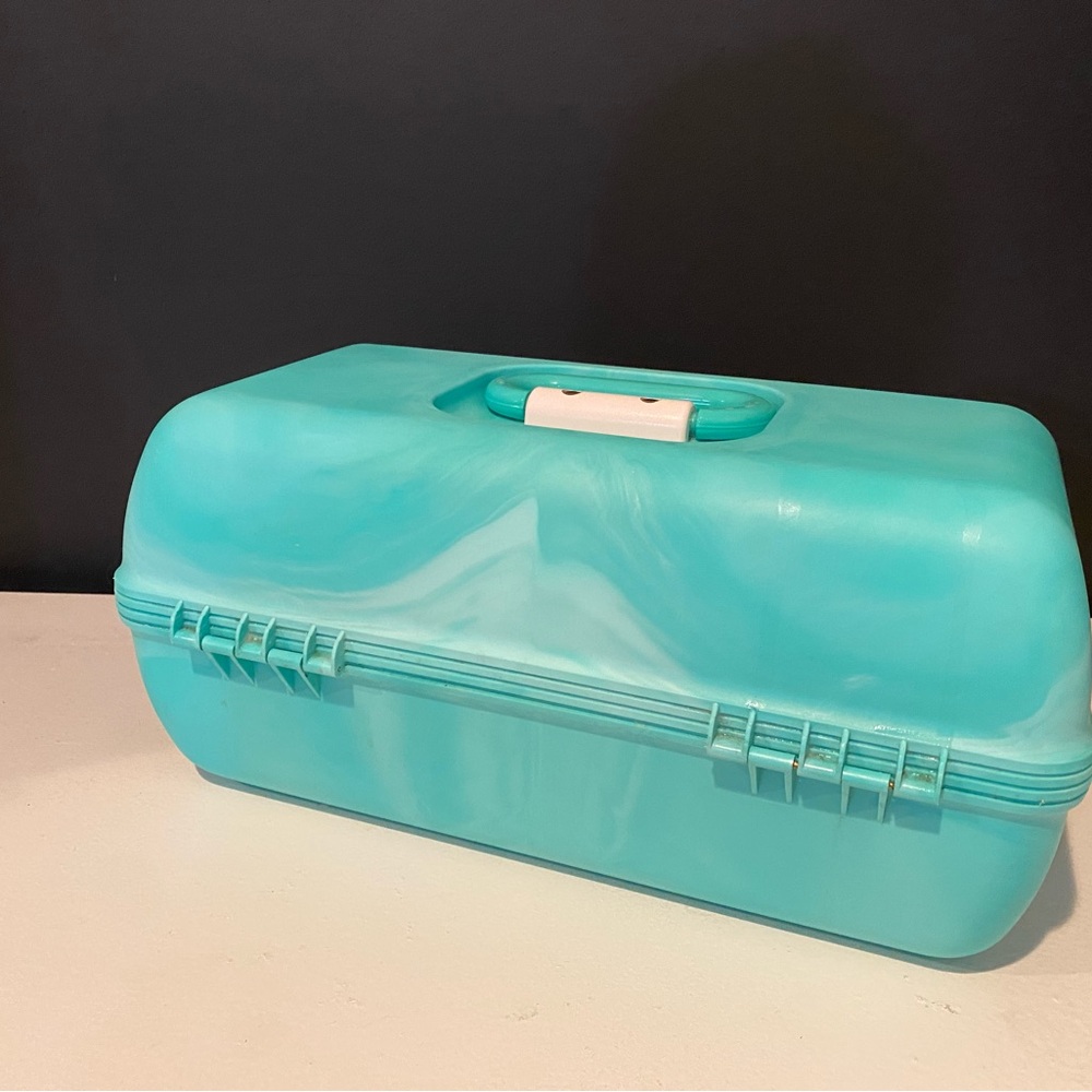 Caboodles Turquoise Cosmetic Case - Picture 3 of 7